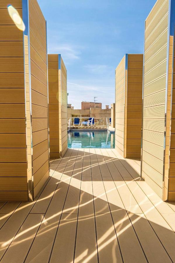Modern In 50 M² + Pool