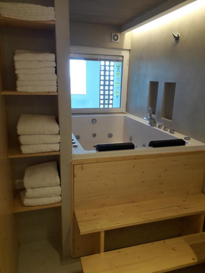 Jacuzzi & Sauna ! Appartement