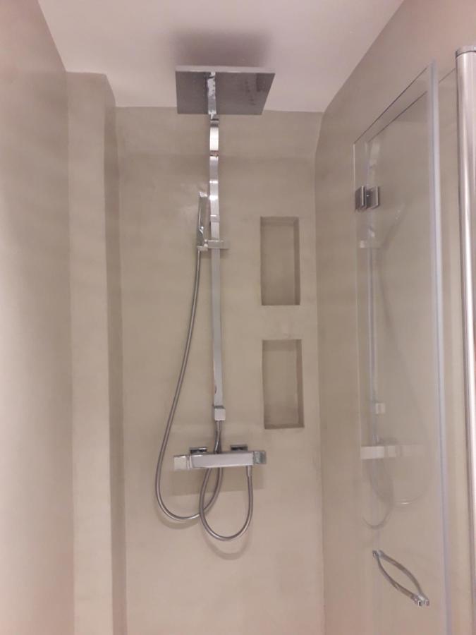 Apartment Jacuzzi & Sauna !
