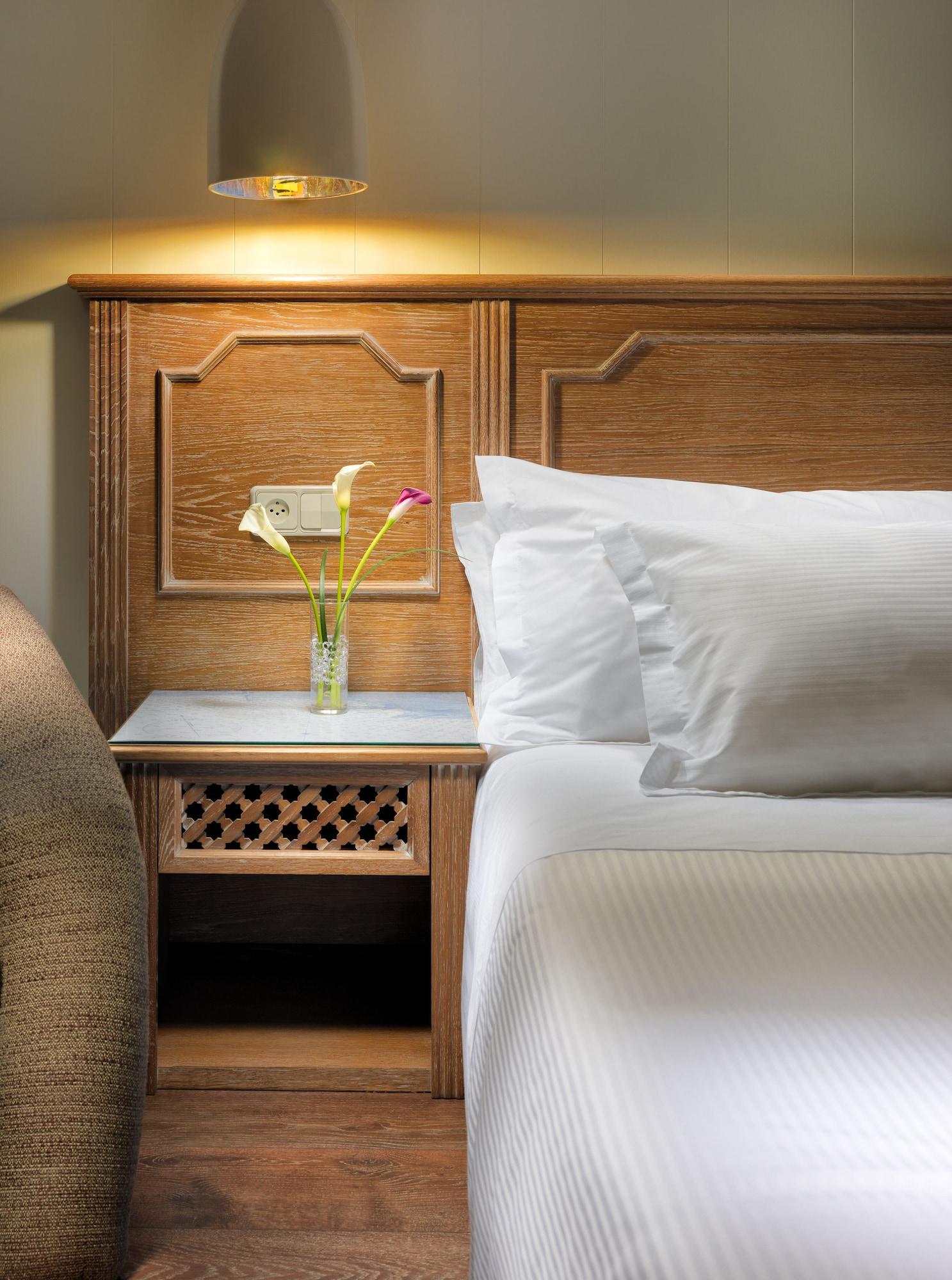Hotel H10 Mediterranean Village 4*