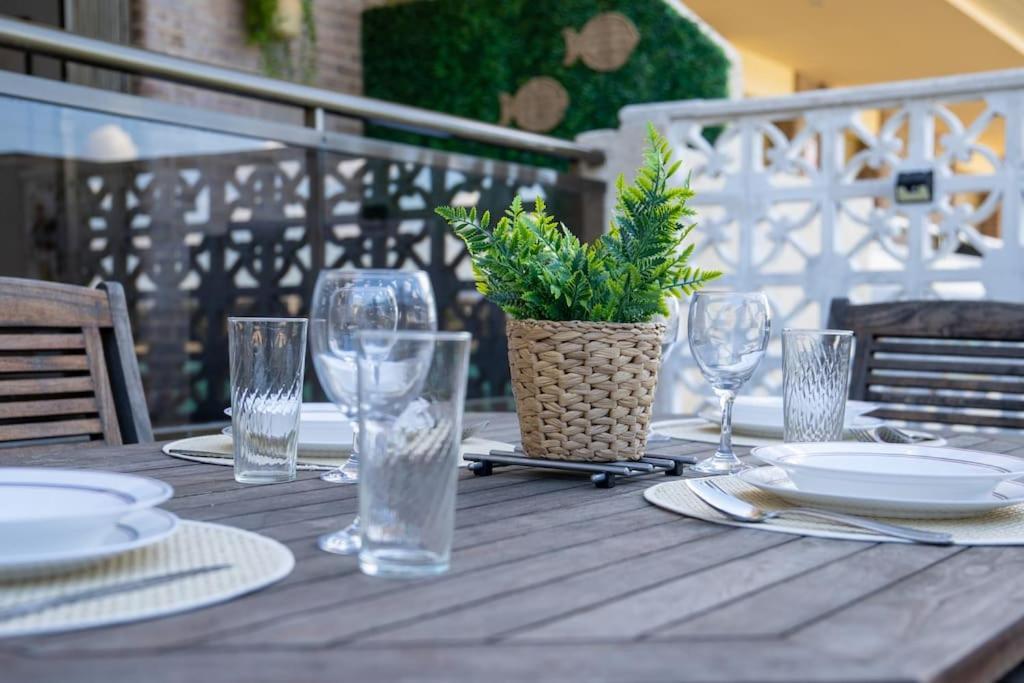 1ºlineamar-exclusive-bbq-wifi-relax-portaventura6 Salou