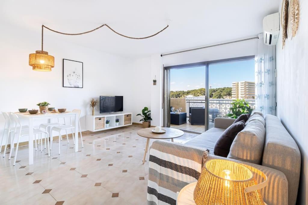 1ºlineamar-exclusive-bbq-wifi-relax-portaventura6 Salou