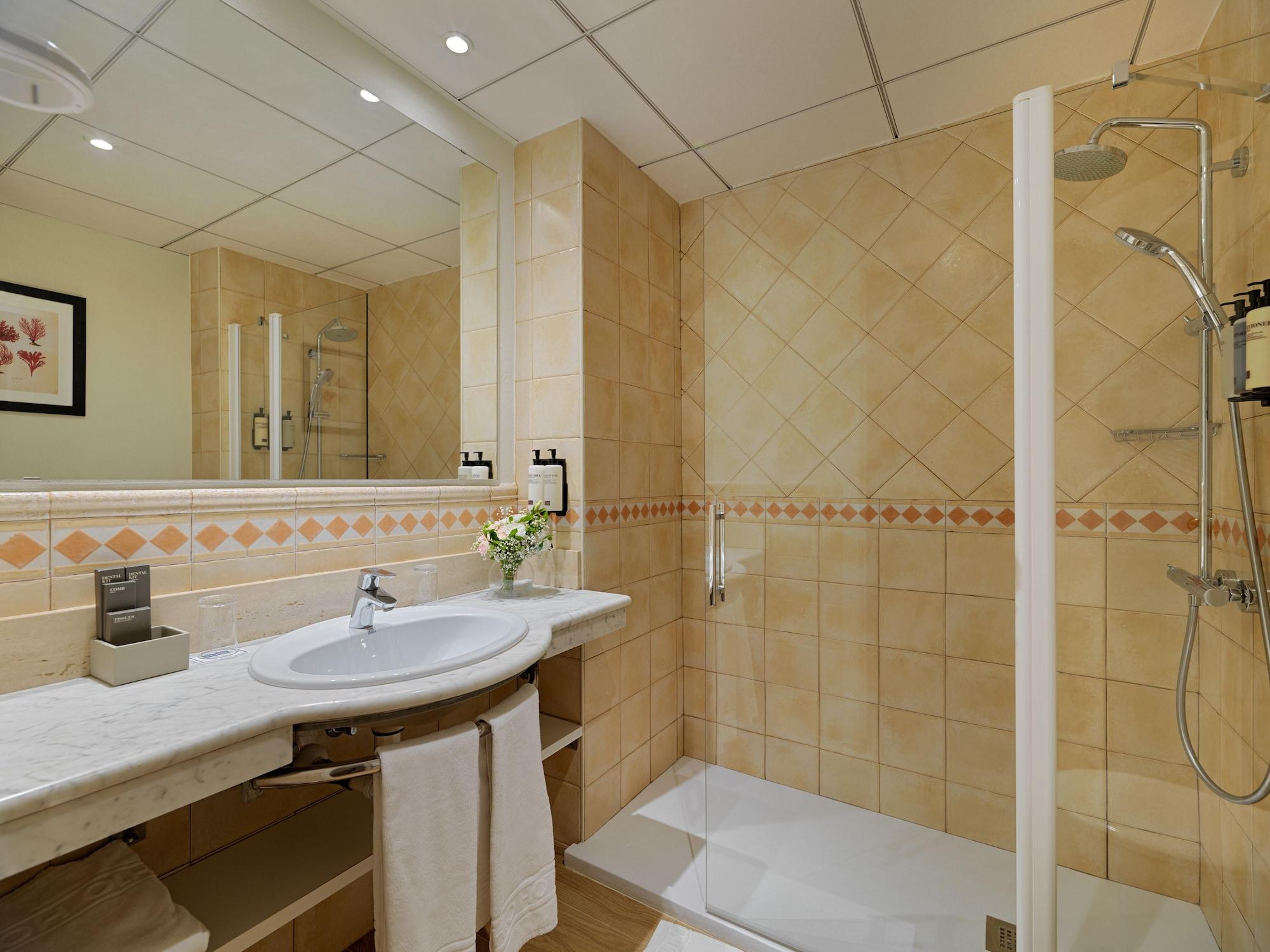 H10 Princess Hotel 4*