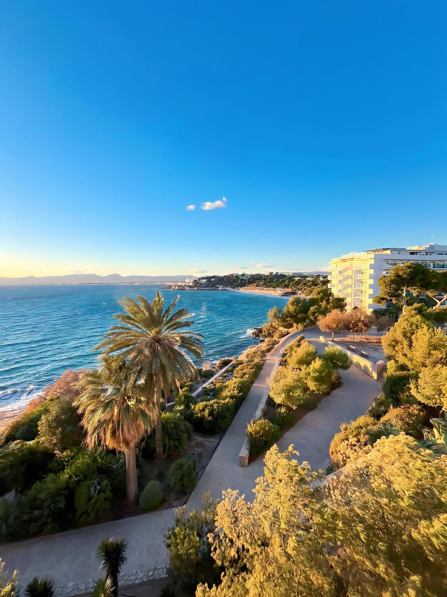 Apartamento For A Sant Jordi Sunset Salou