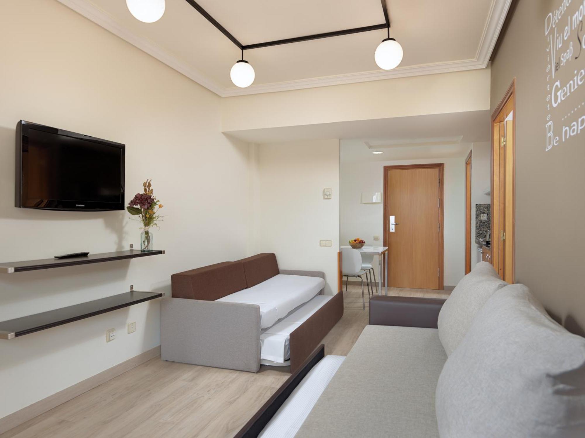 Hotel H10 Mediterranean Village