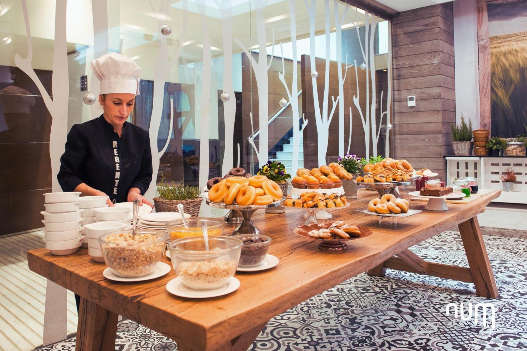 Regente Aragón Gastronómico Hotel 4*