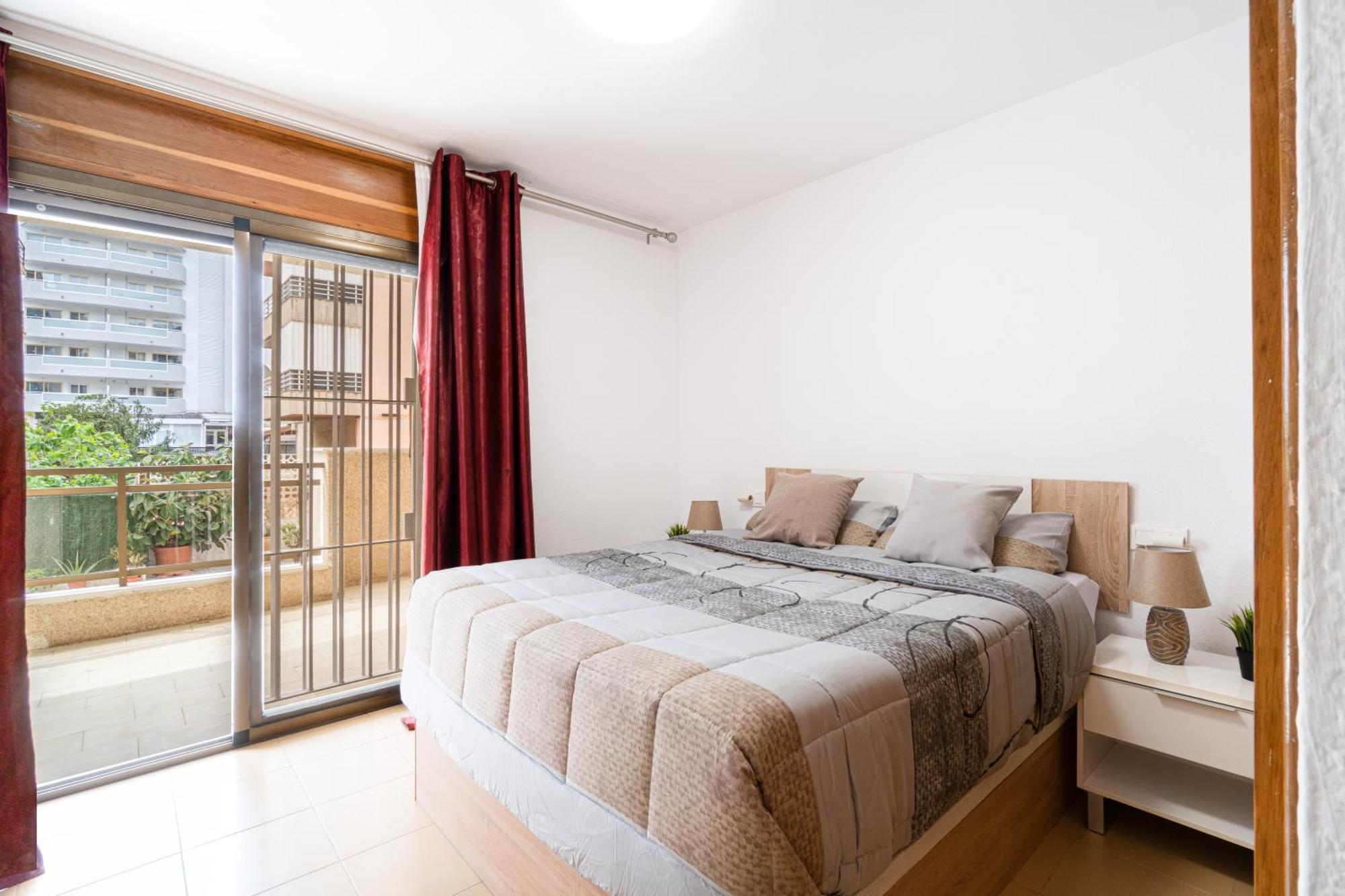 Apartamento Turistmar - Amplio En Con Piscina, A 2 Minutos De La Playa *