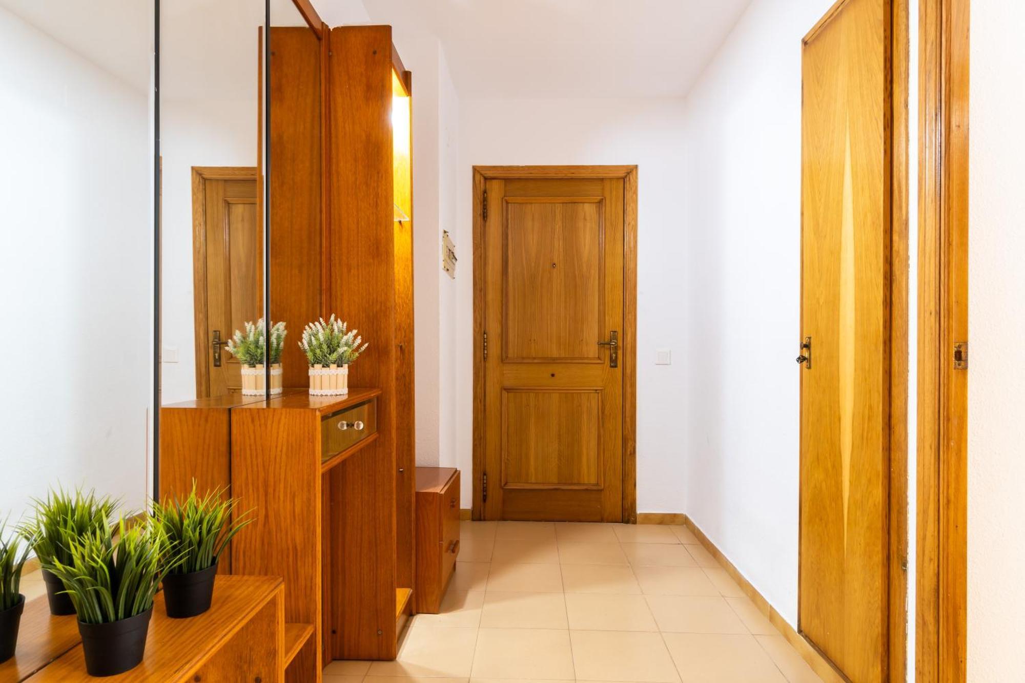 Apartamento Turistmar - Amplio En Con Piscina, A 2 Minutos De La Playa *