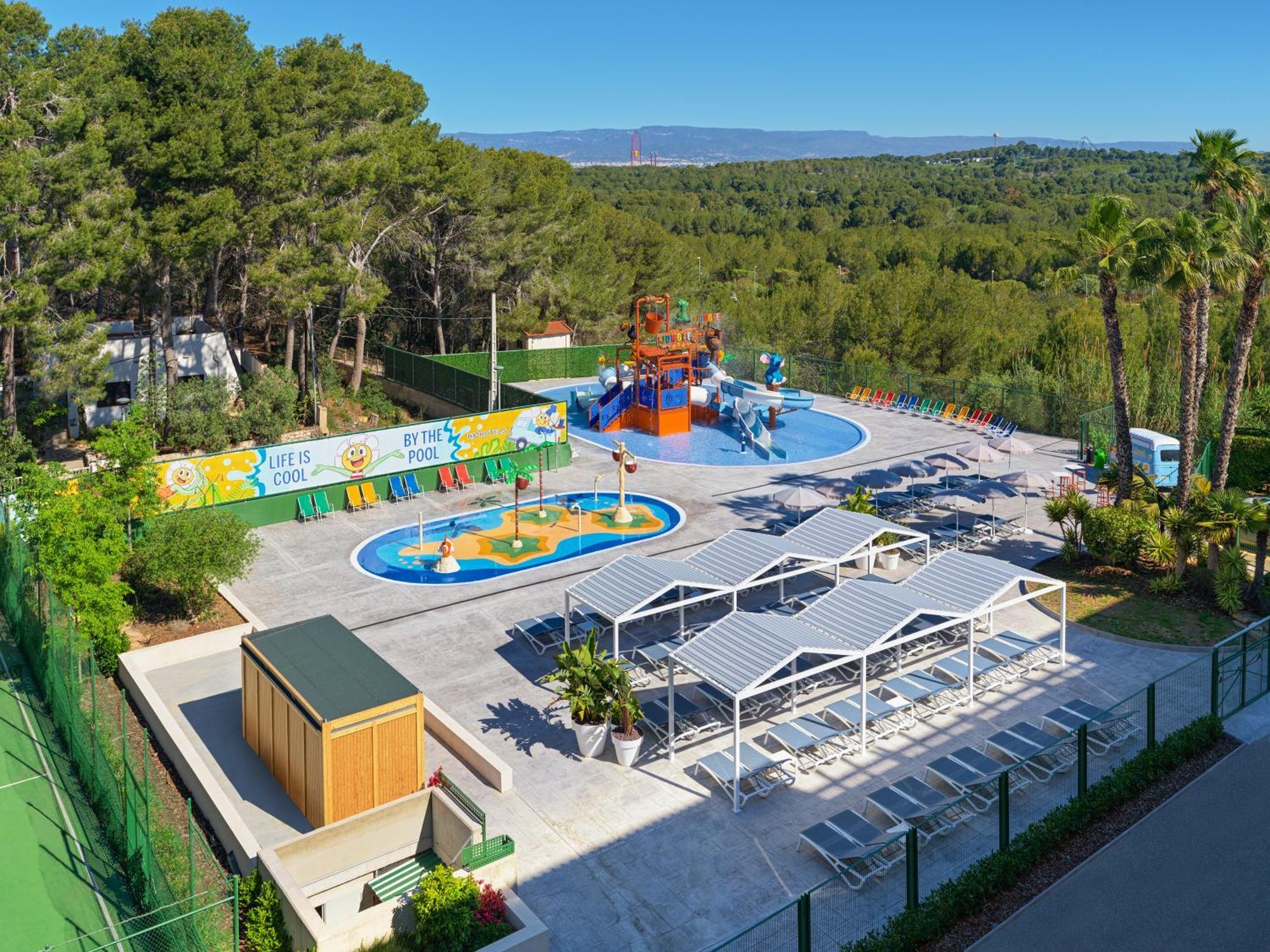 H10 Mediterranean Village 4*