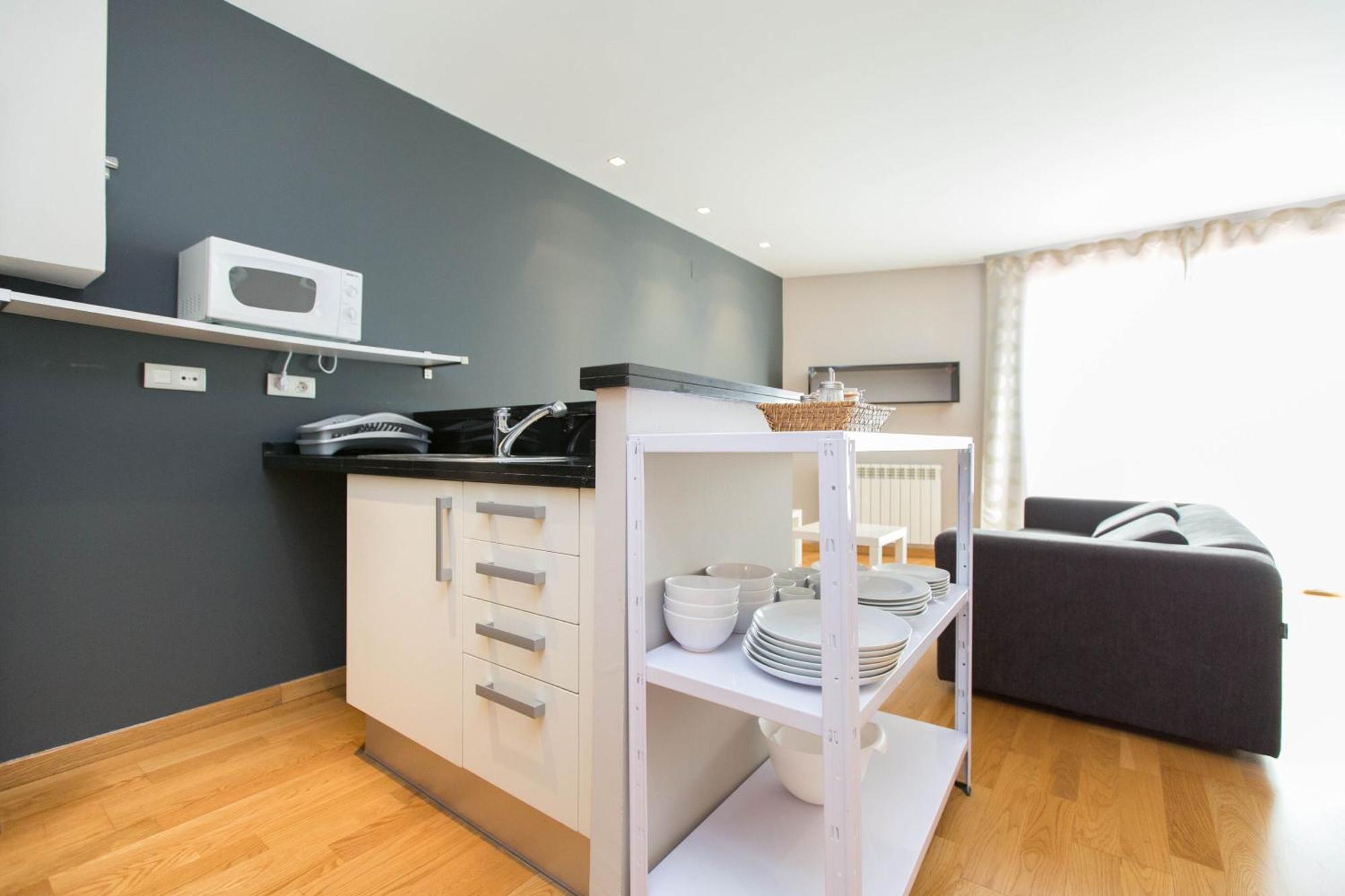 Apartamento En Edificio Capote, - Ideal Para Familias *