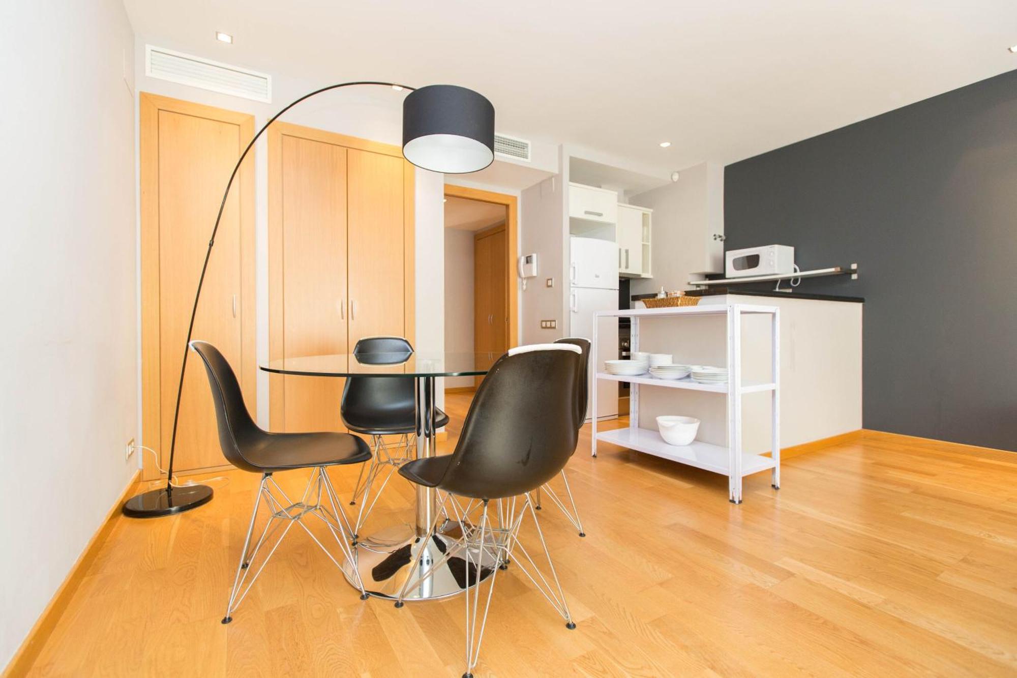 Apartamento En Edificio Capote, - Ideal Para Familias