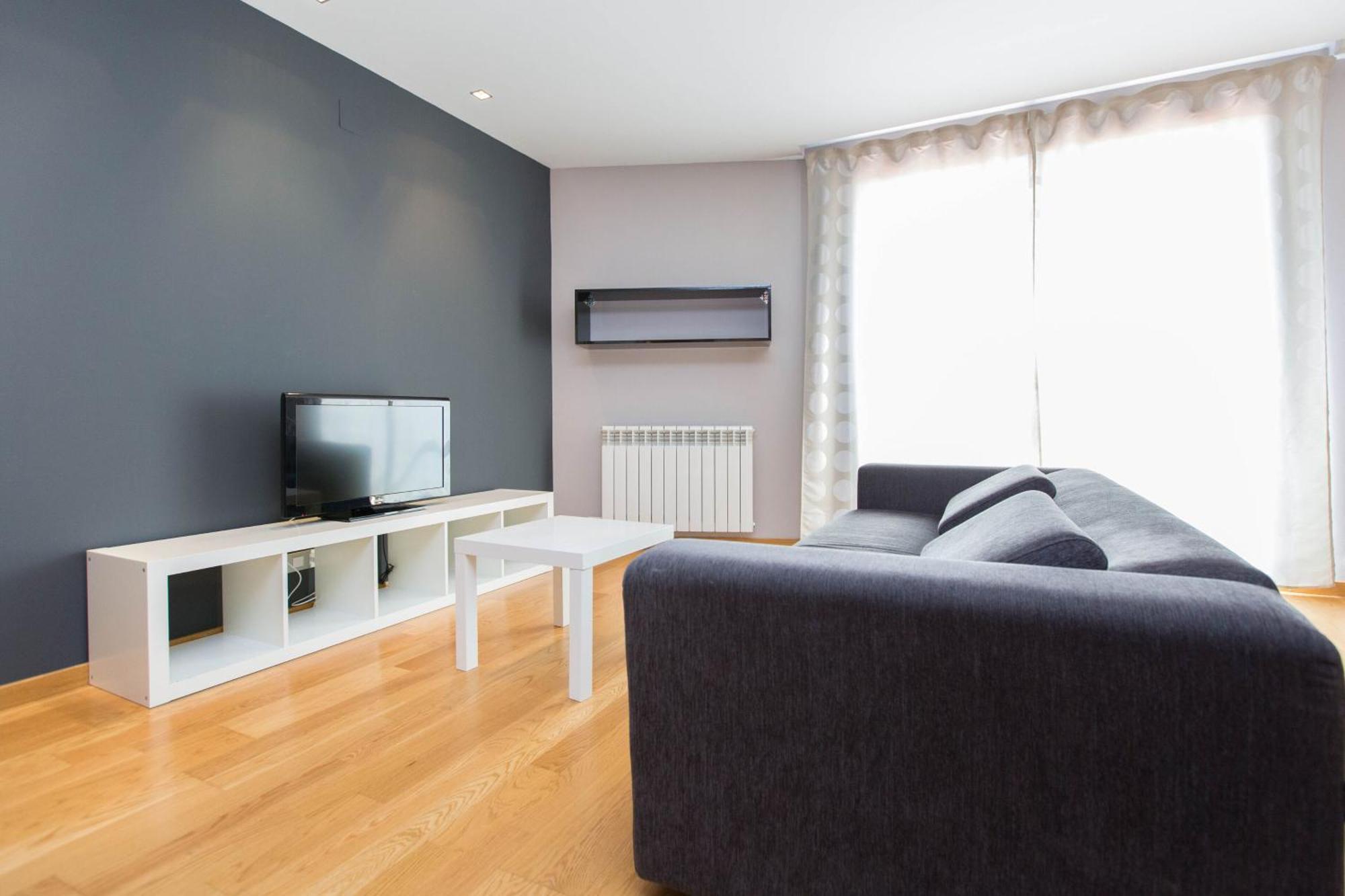 Apartamento En Edificio Capote, - Ideal Para Familias Apartamento