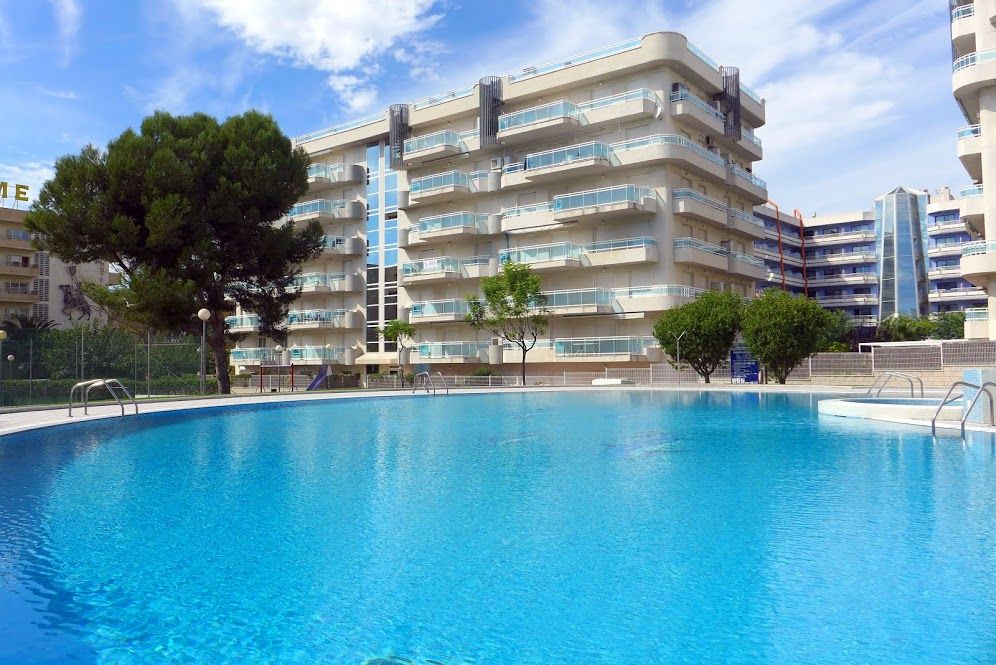 Rentalmar Larimar Apts 2*