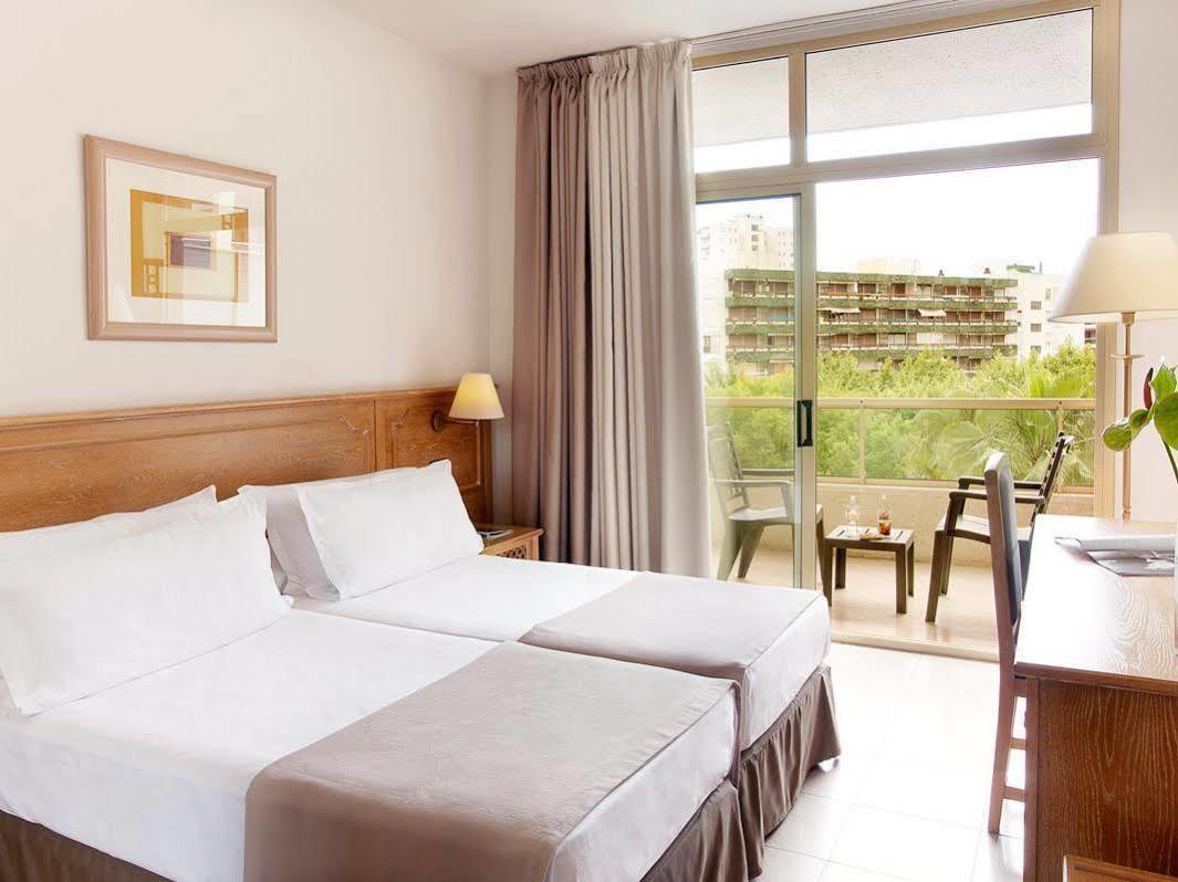 Hotel H10 Princess 4*