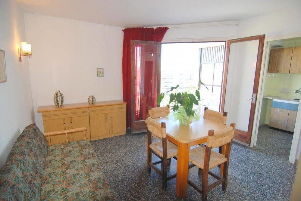 Hotel Estudios Zeus Aries *