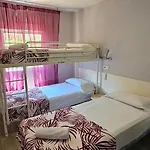 Hostal La Cabaña