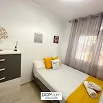 Domuum Holidays - Barcelona Family Home