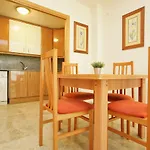 Apartamentos Ventura Village Park