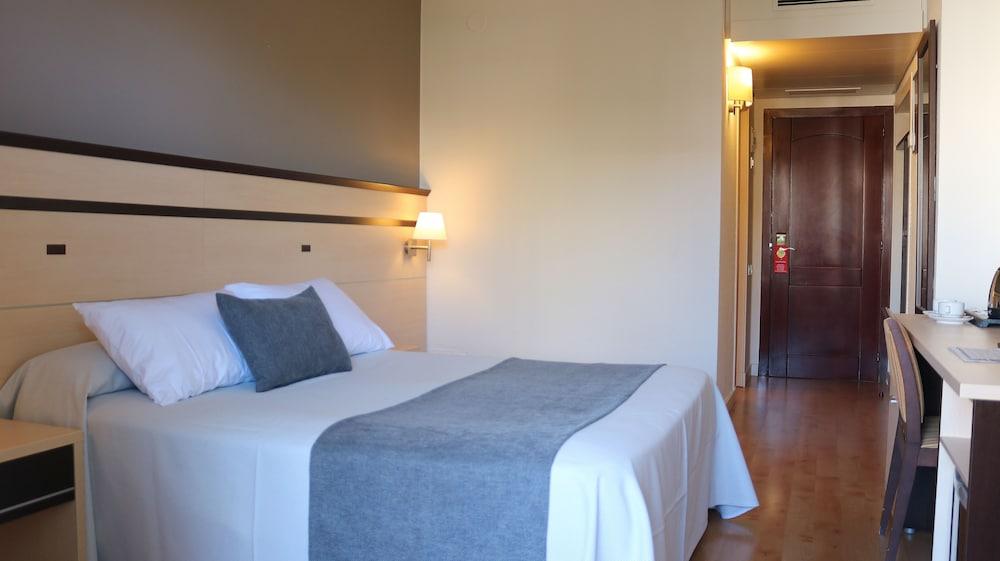 Hotel Golden Port &
