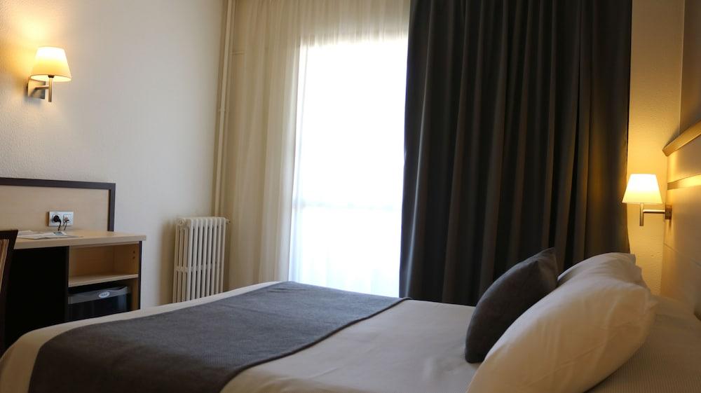 Golden Port & Hotel 4*