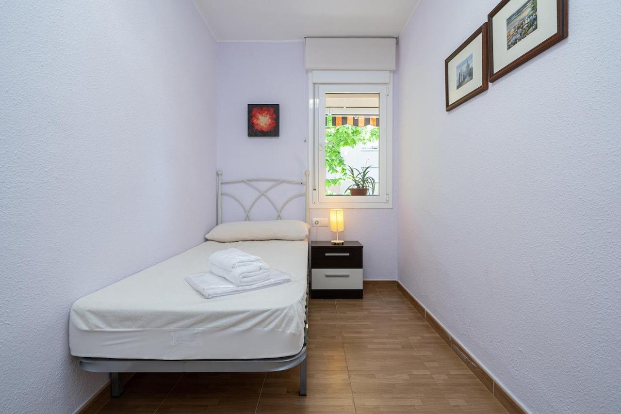 Apartment Global Market