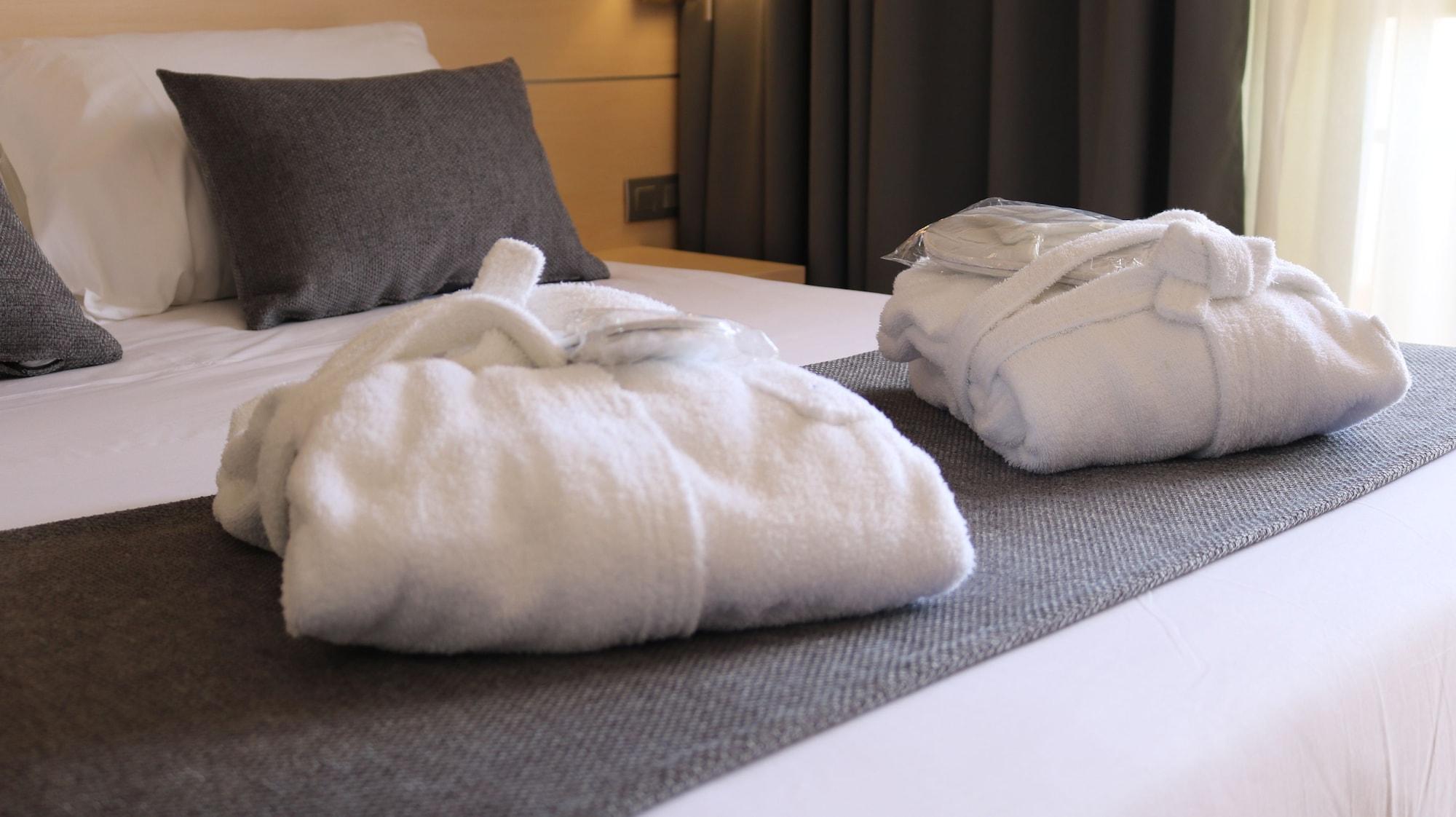 Hotel Golden Port & 4*
