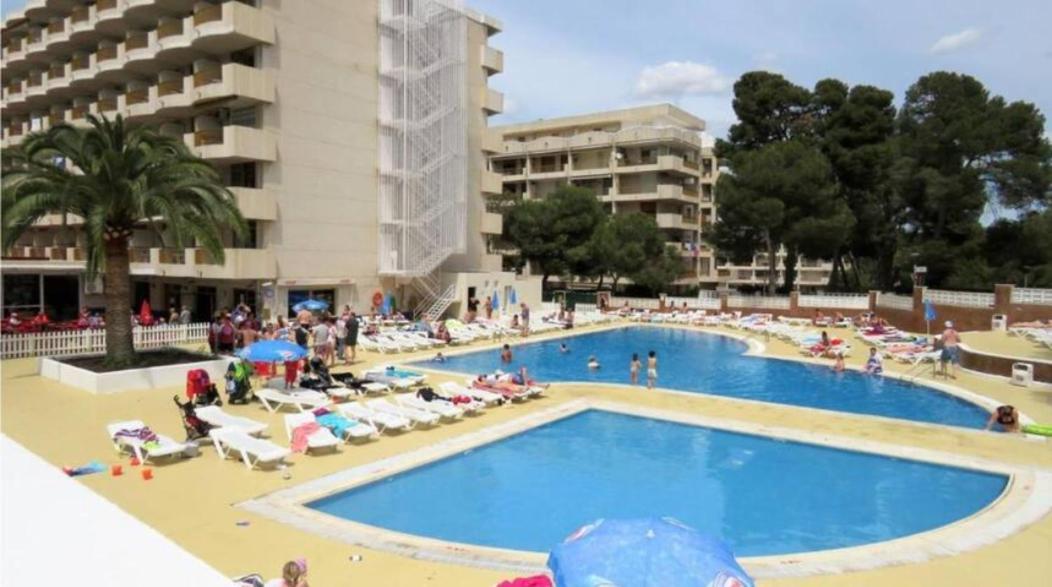Con Piscina En Apartamento