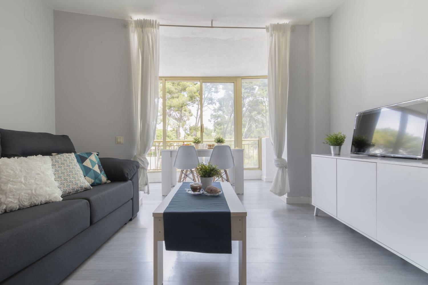 Cataluna Study Apartment