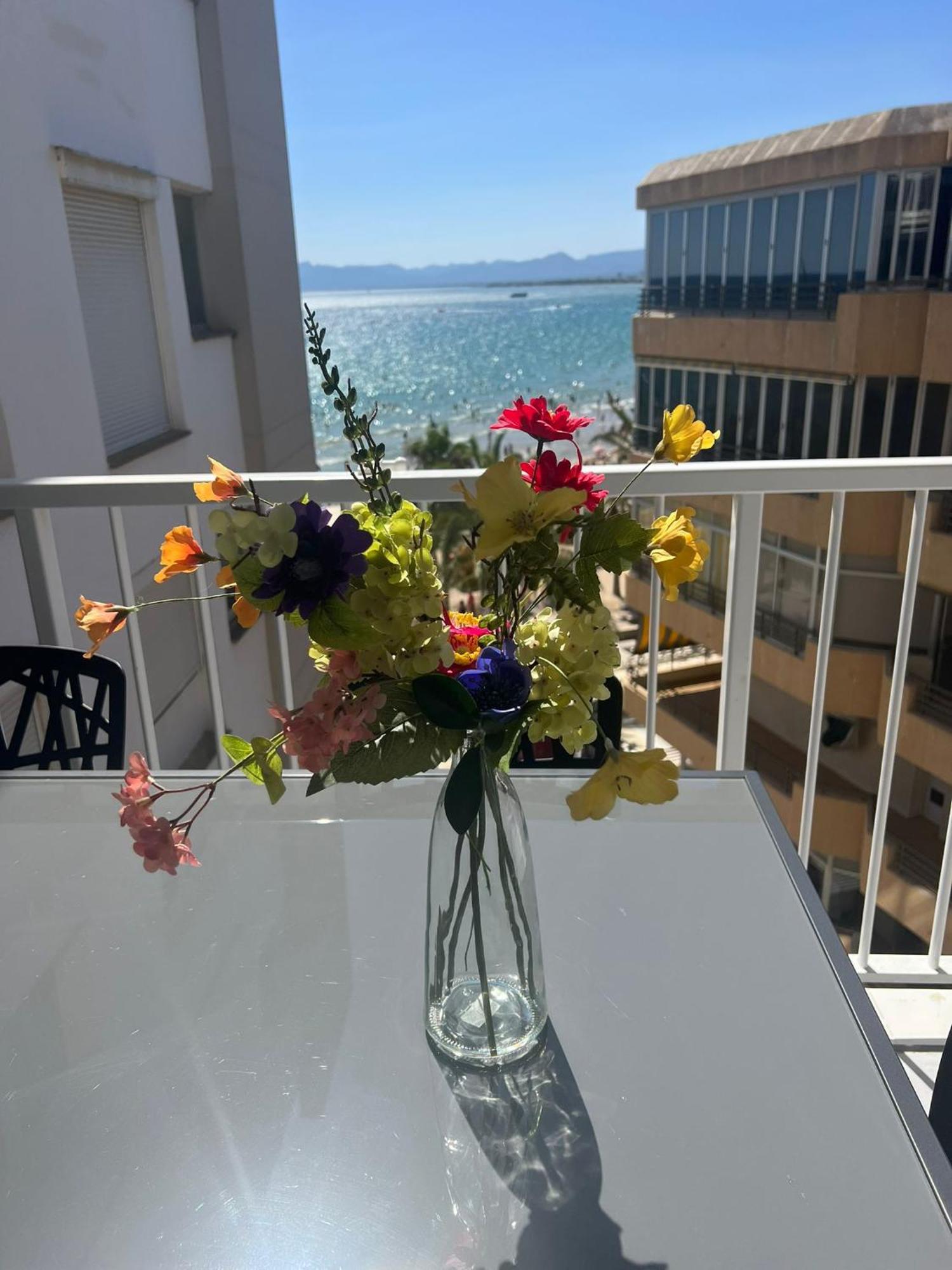 Appartement Beachfront With Sea View *