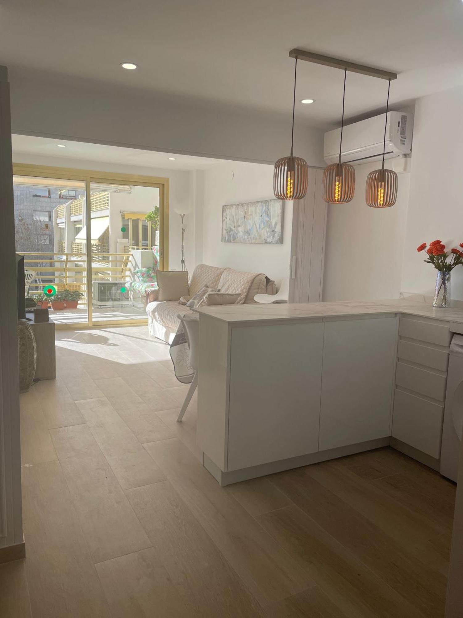 Charming Near - - 50sqm - Pool