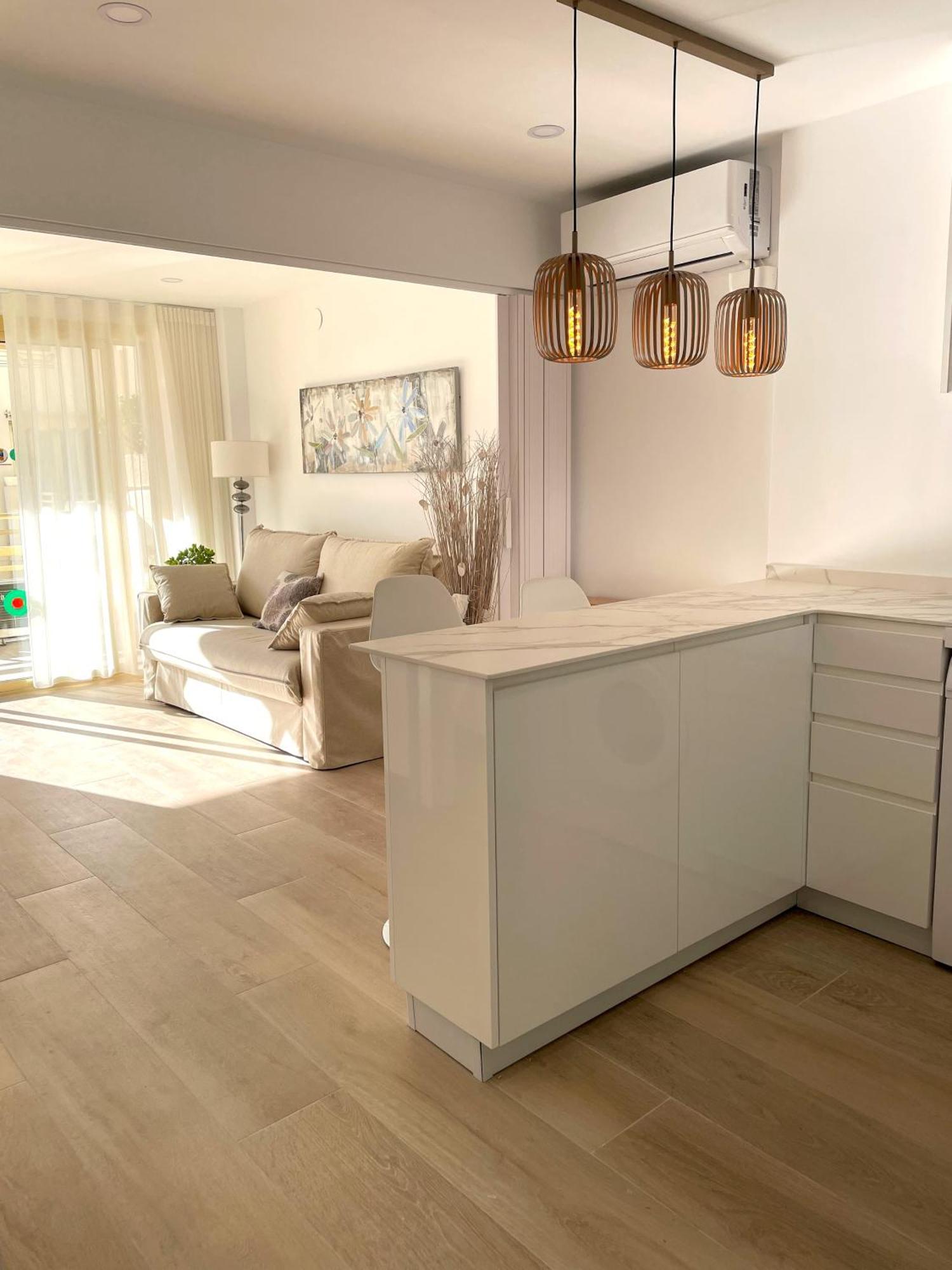 Charming Near - - 50sqm - Pool Apartamento