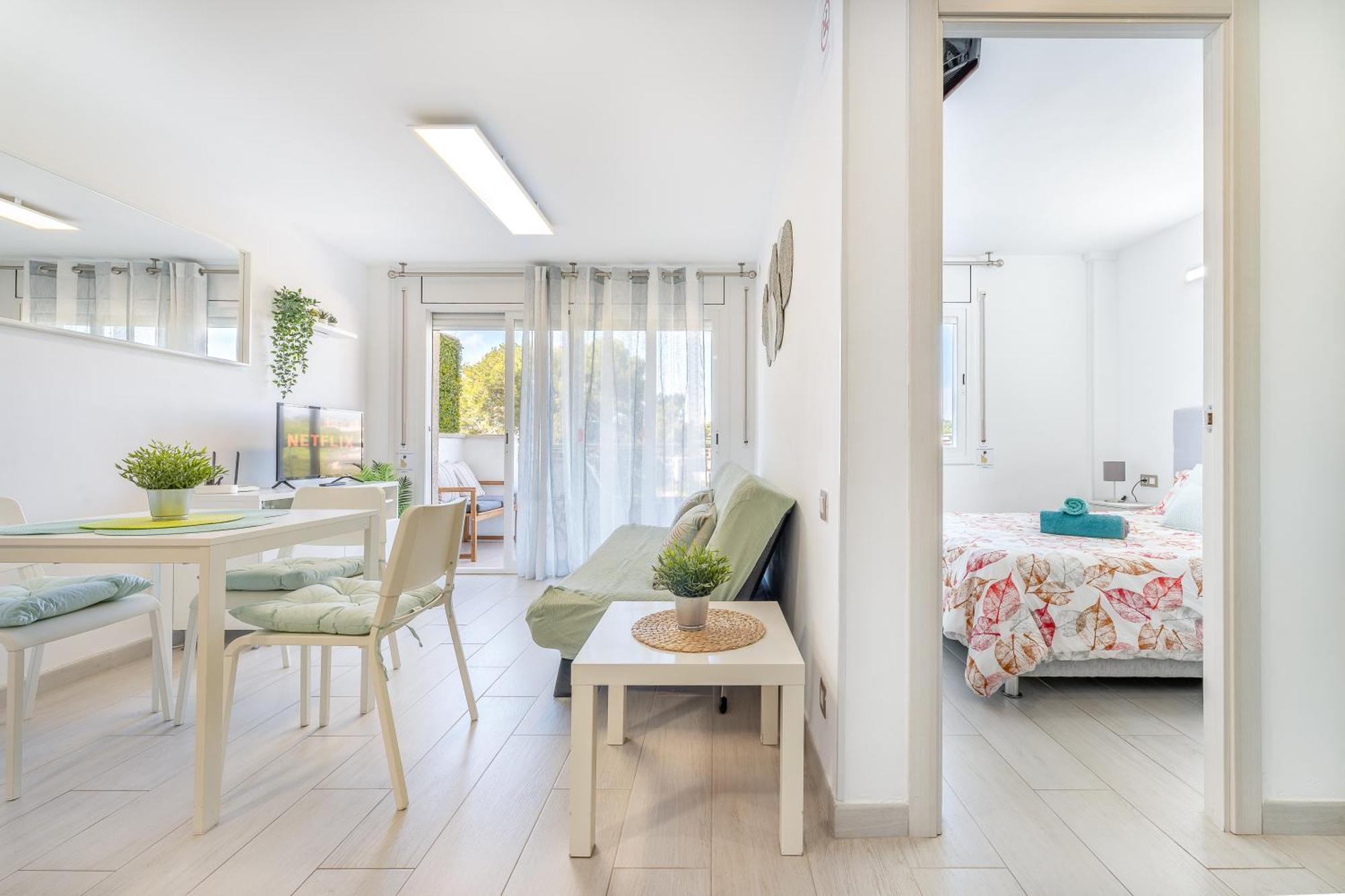 Arquus Little Hawaii * Salou