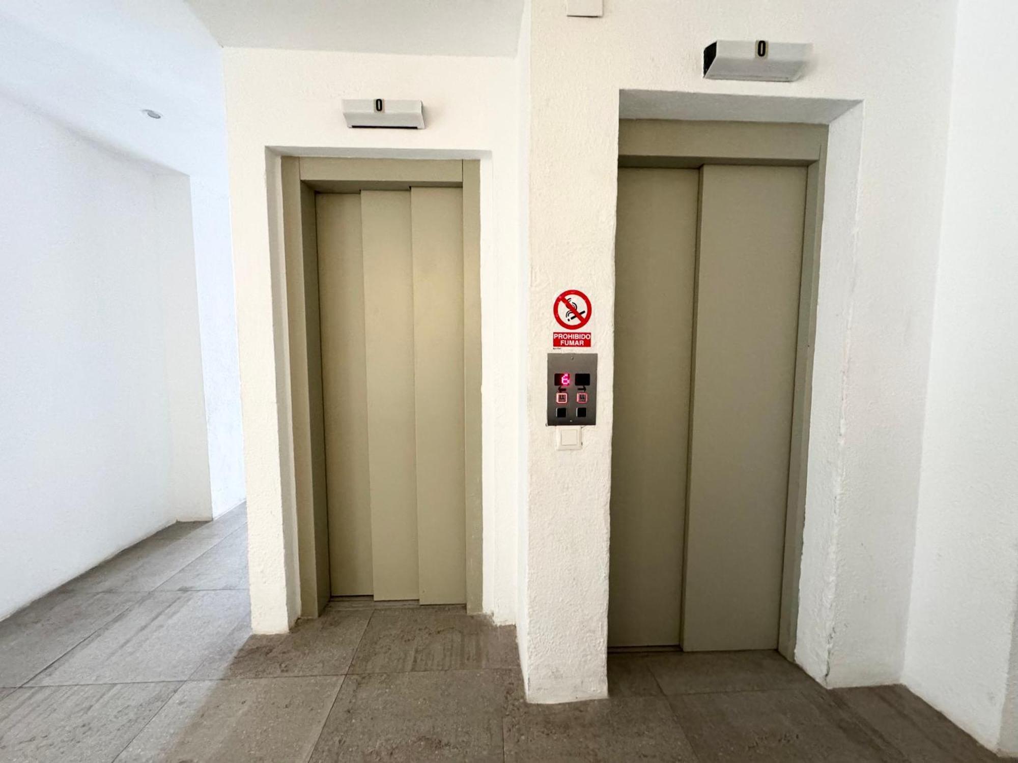 Apartsalou Argenta *