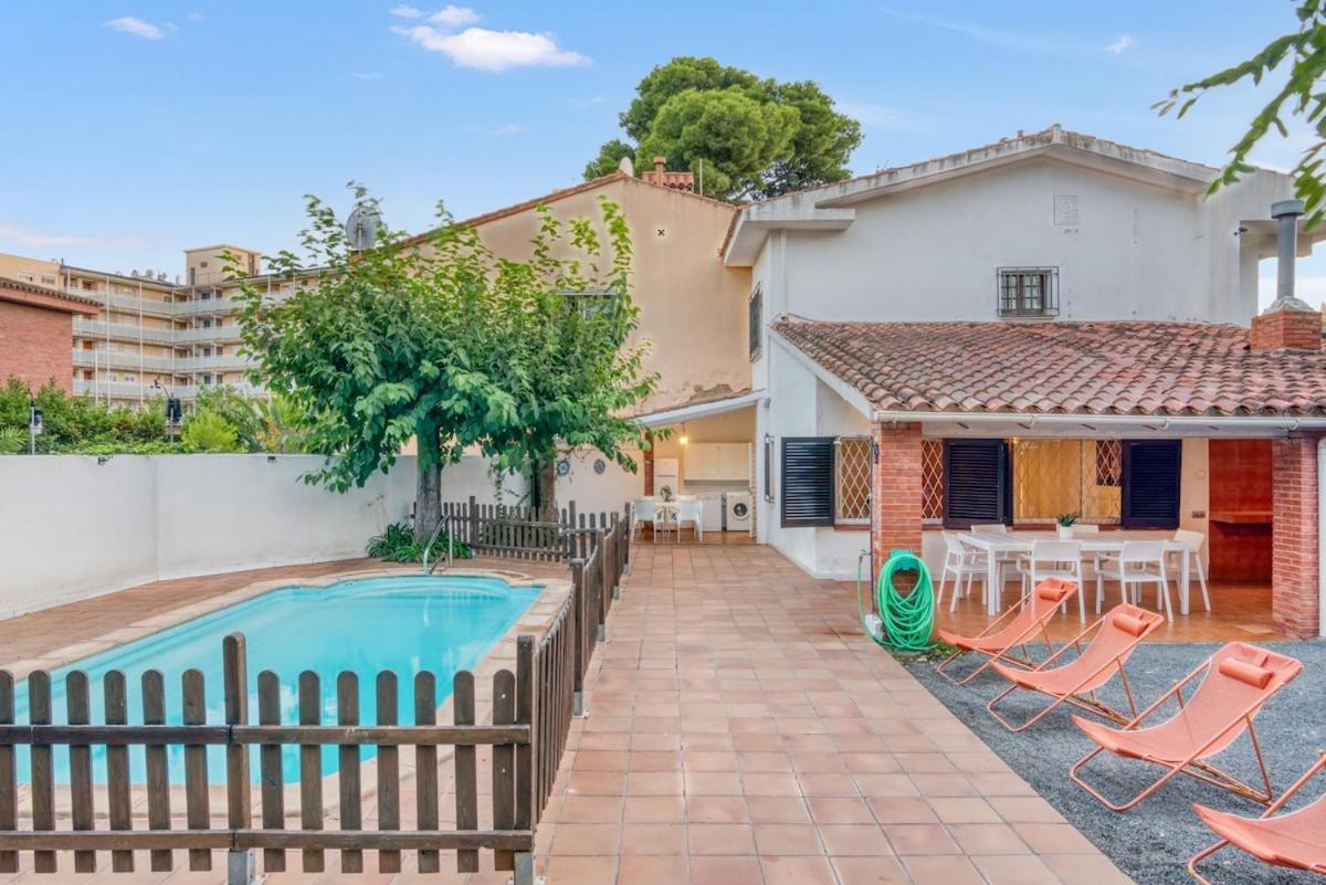 Apartamento Escape To Salou! Pool, Barbecue & 5 Min Away Salou