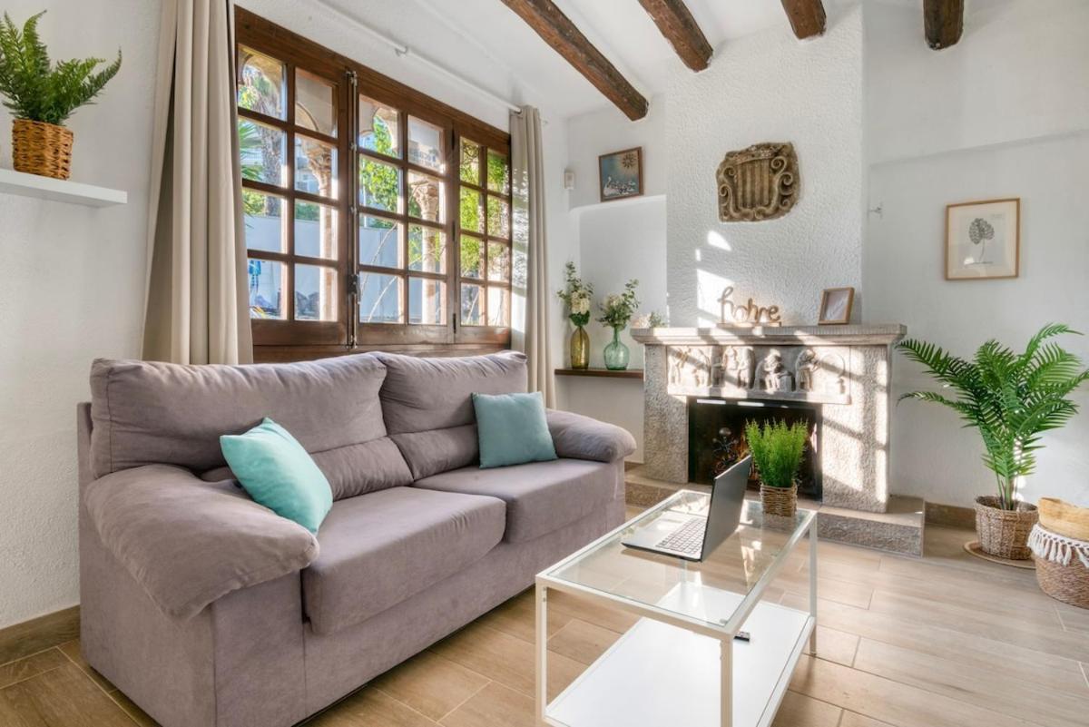 Escape To Salou! Pool, Barbecue & 5 Min Away Apartamento