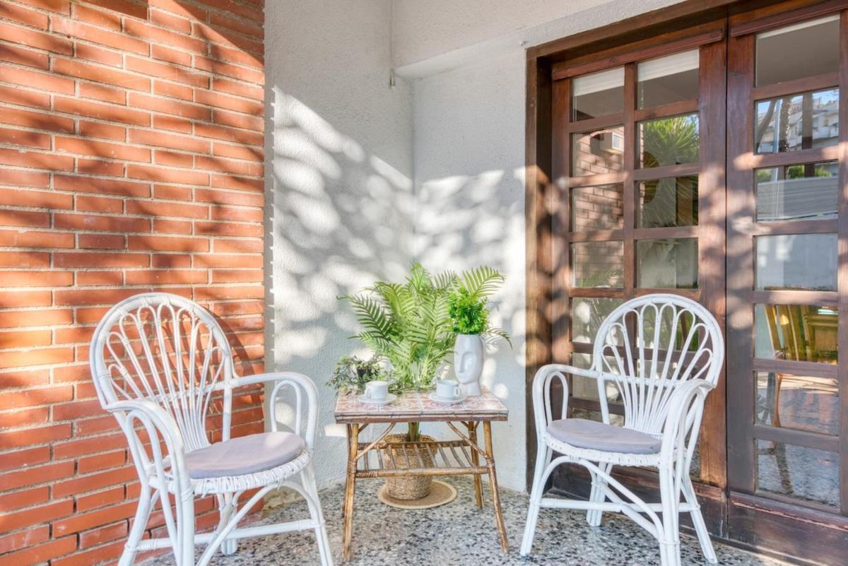 Escape To Salou! Pool, Barbecue & 5 Min Away *