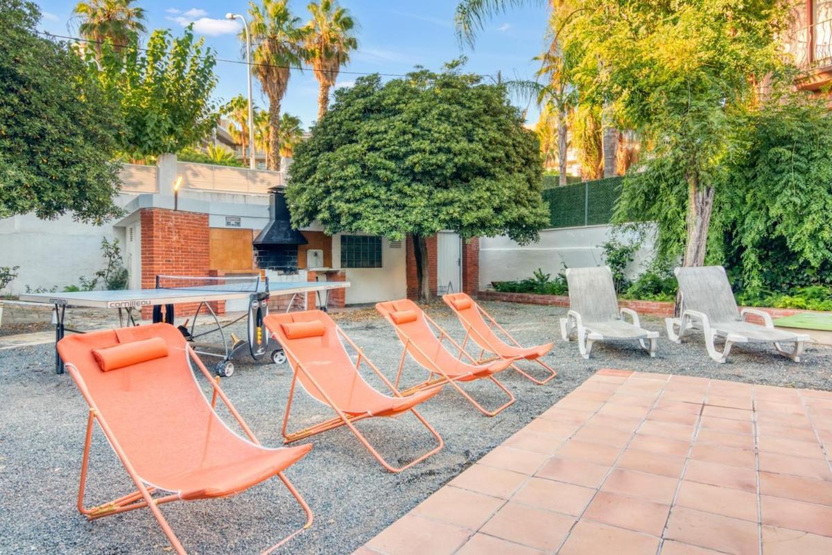 Escape To Salou! Pool, Barbecue & 5 Min Away *