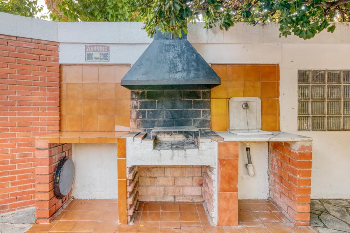 Escape To Salou! Pool, Barbecue & 5 Min Away Apartamento Salou
