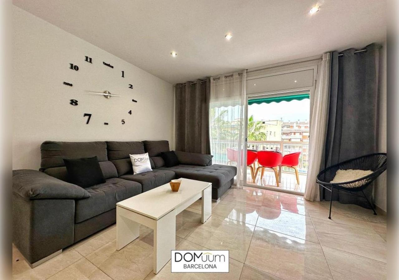 Domuum Holidays - Barcelona Family Apartment *