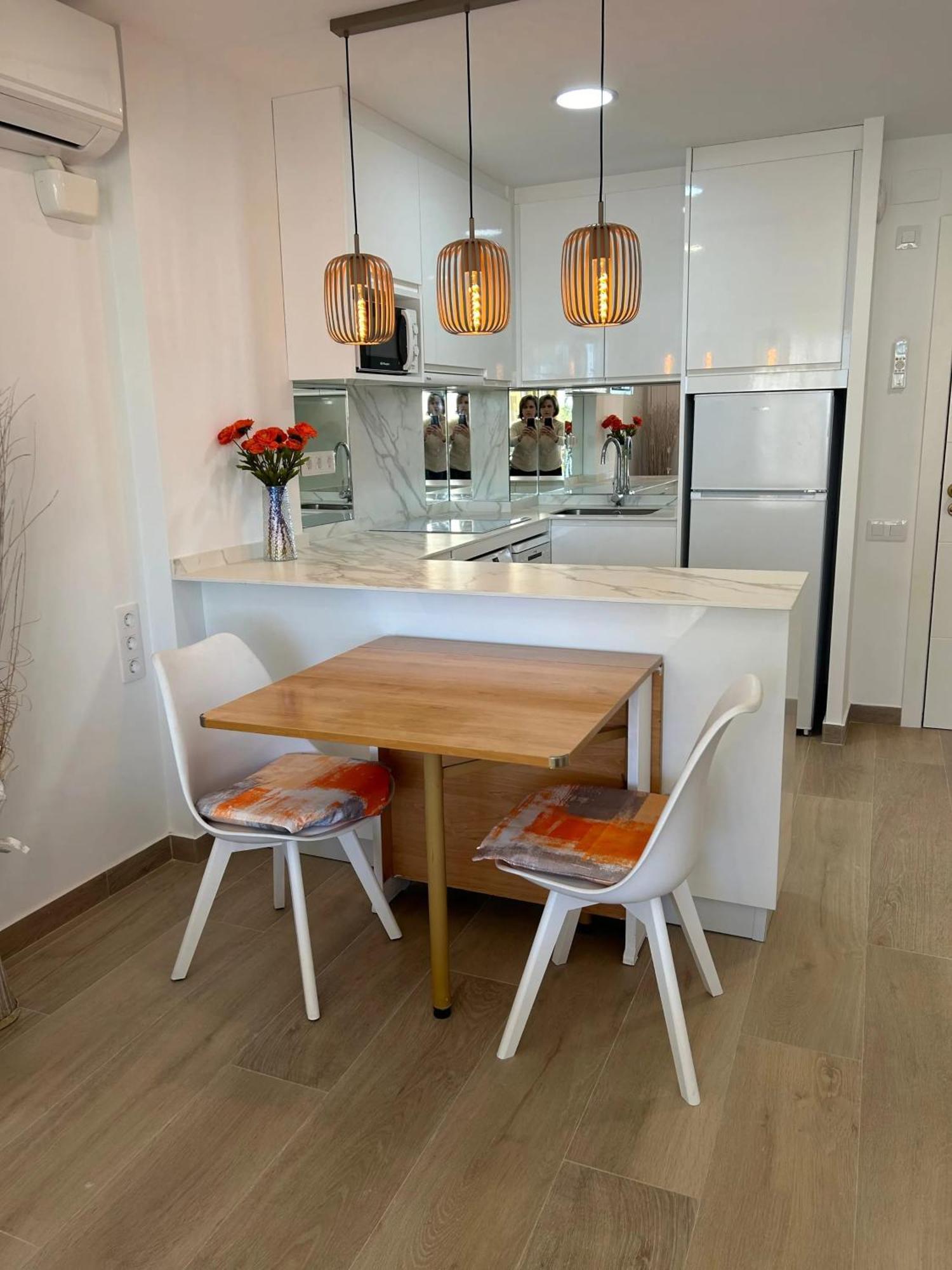 Charming Near - - 50sqm - Pool *