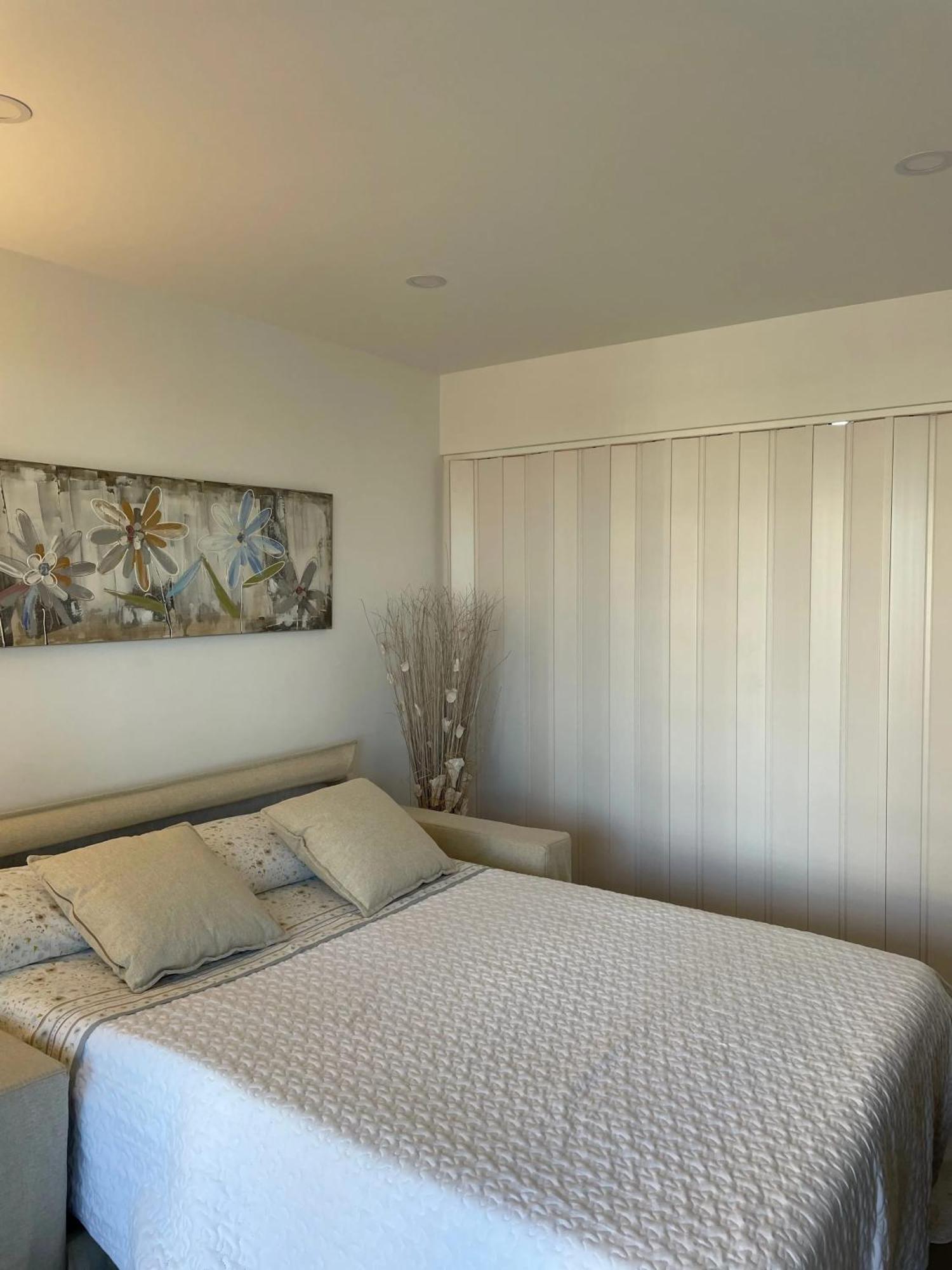 Charming Near - - 50sqm - Pool