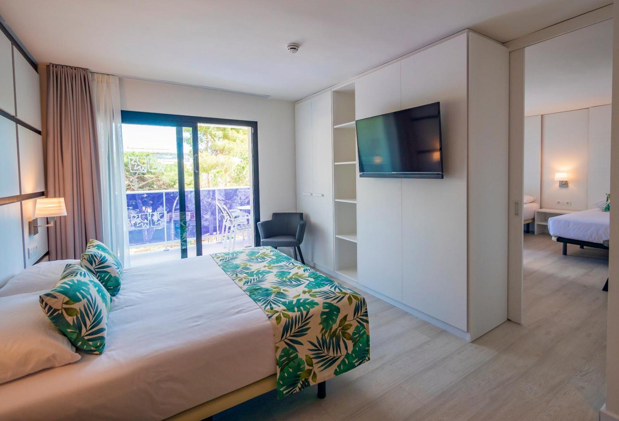 Golden Port & Hotel 4*