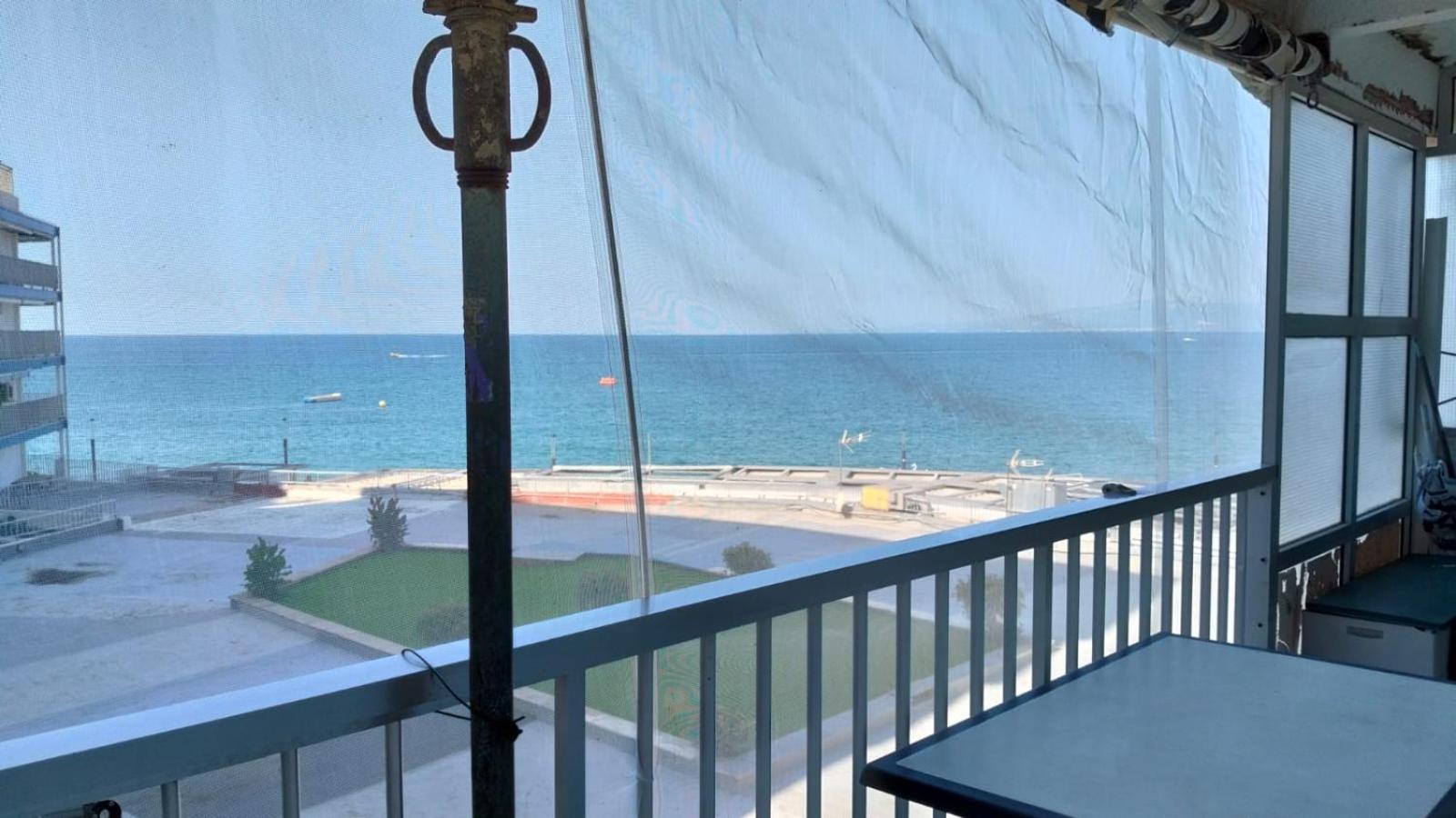 Apartamento Pilons, Primera Linea De Mar *