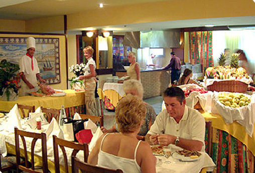 Oasis Park Hotel