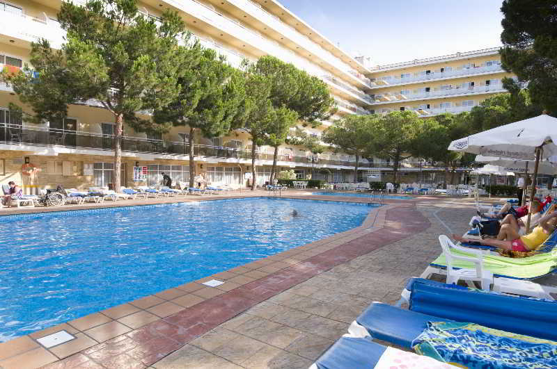 Oasis Park 4*