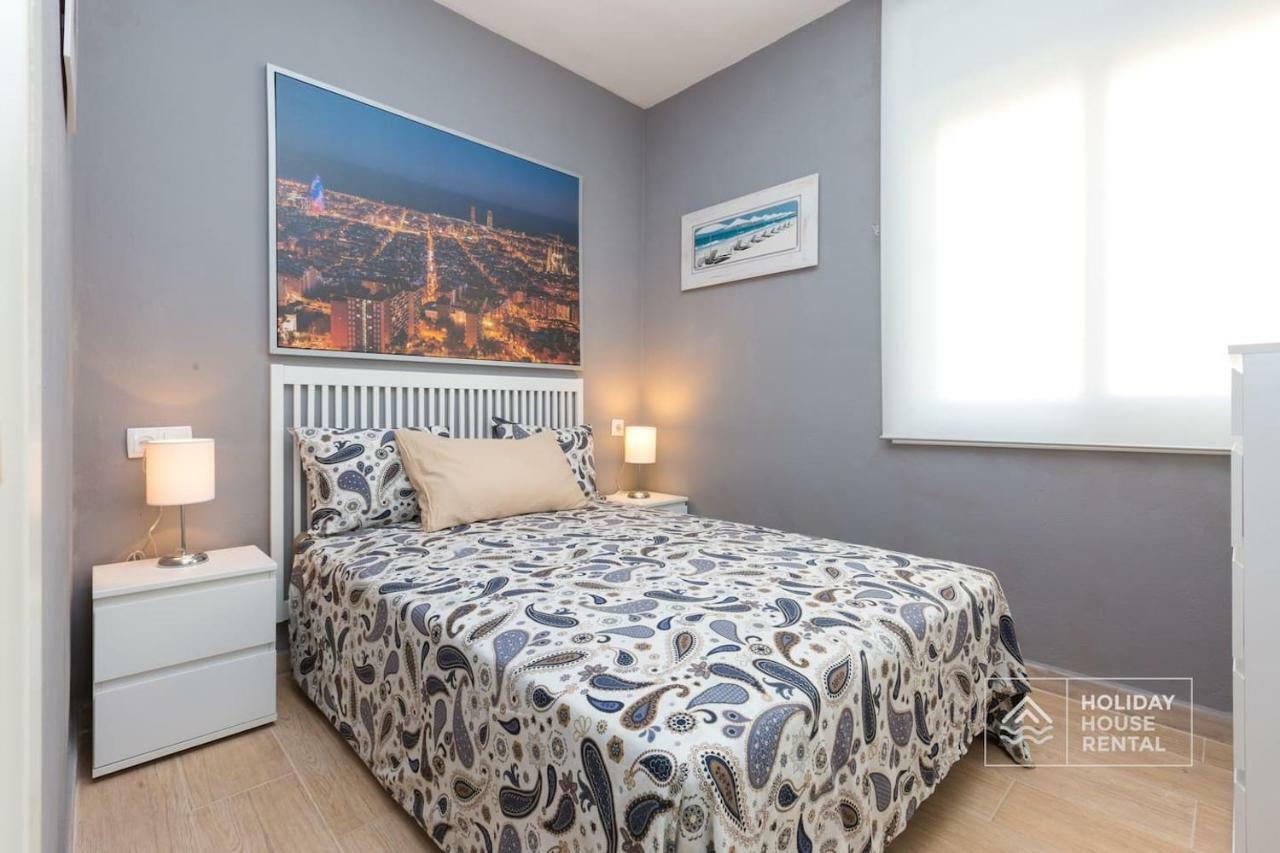 S12 - Front --free Wifi- Apartment
