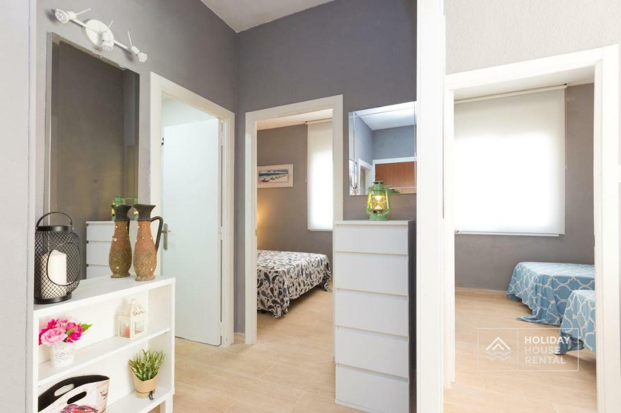 S12 - Front --free Wifi- * Salou