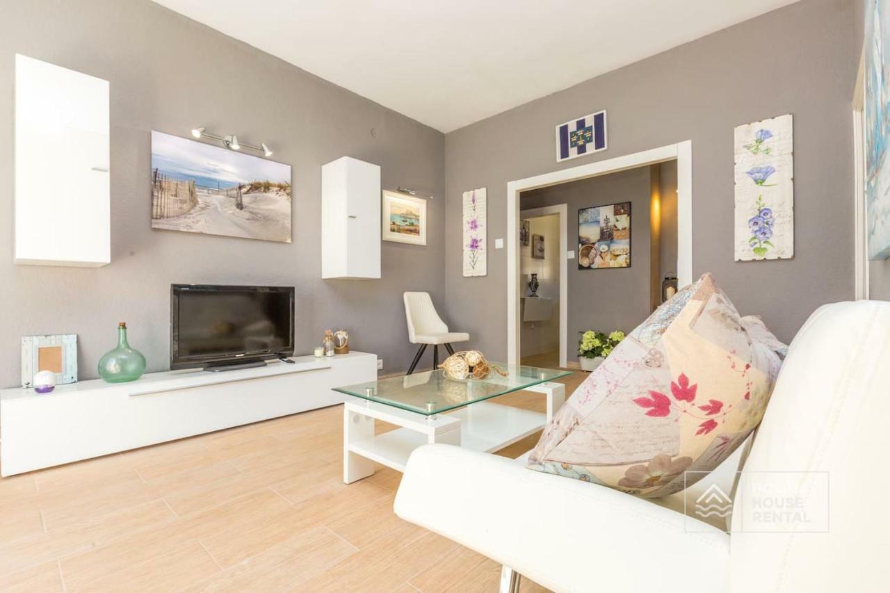 Apartment S12 - Front --free Wifi- *